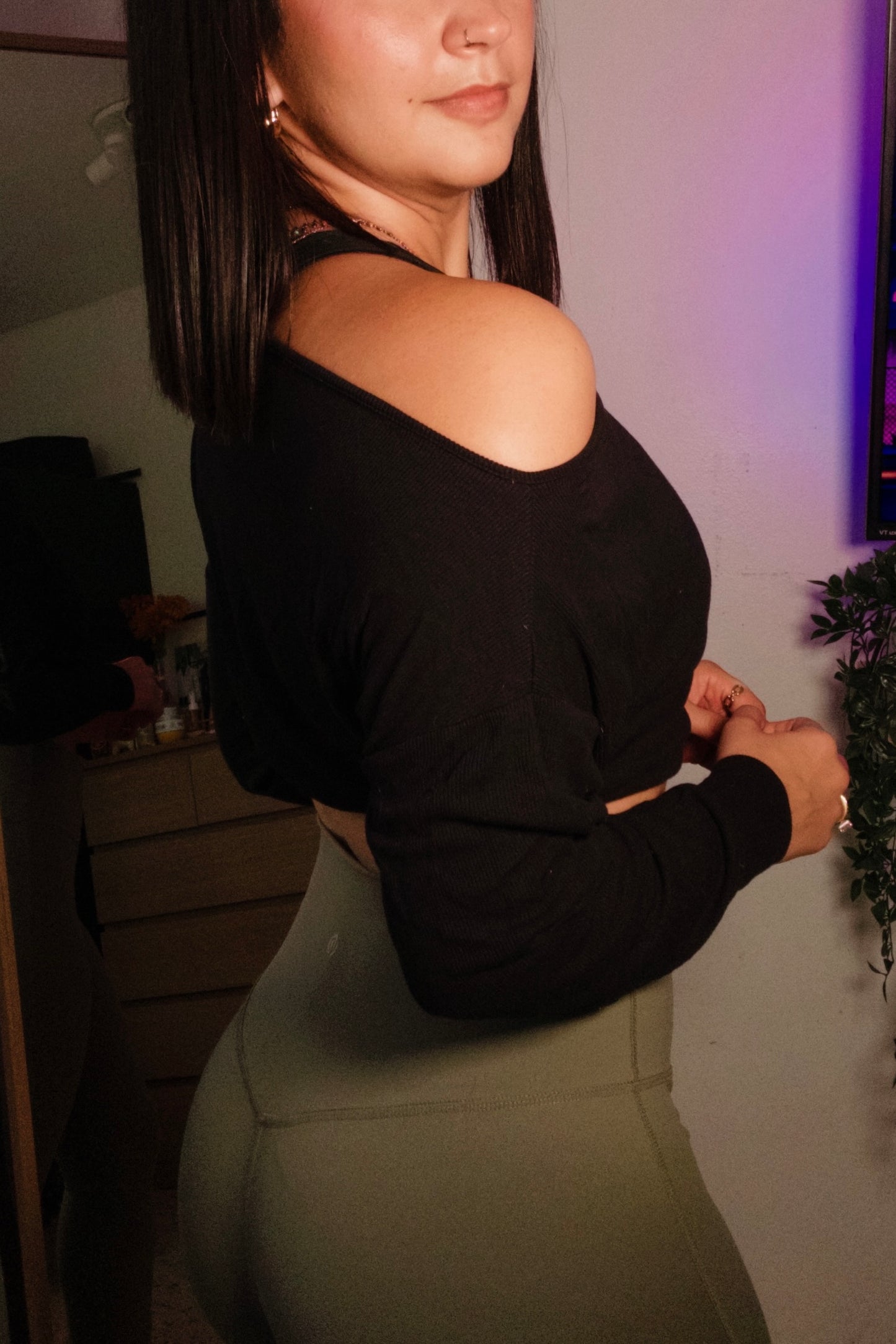 Off Shoulder Crop